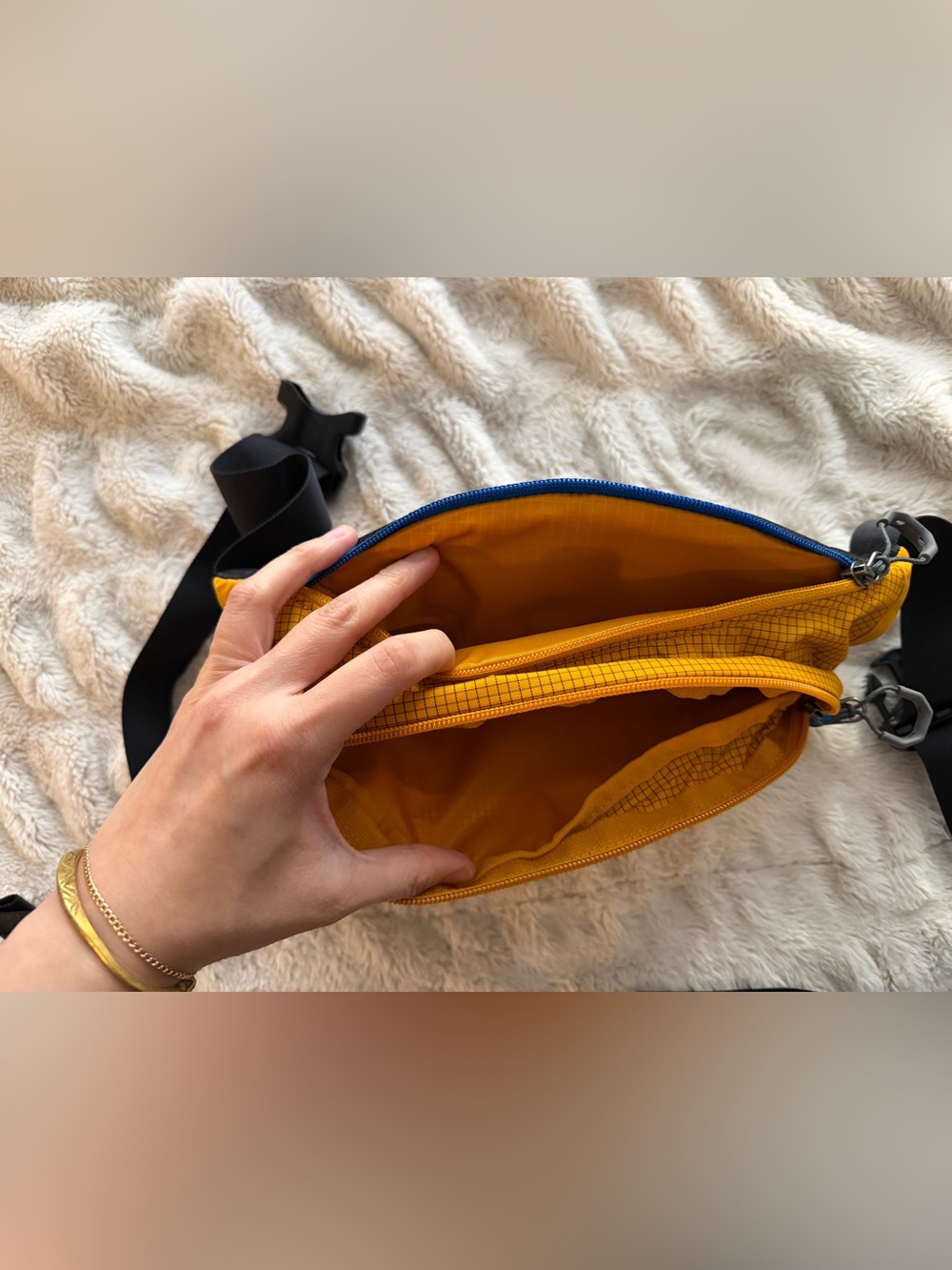 Gregory Yellow Grid Ripstop Waist Bag with Adjustable Black Strap - Picture 4 of 8